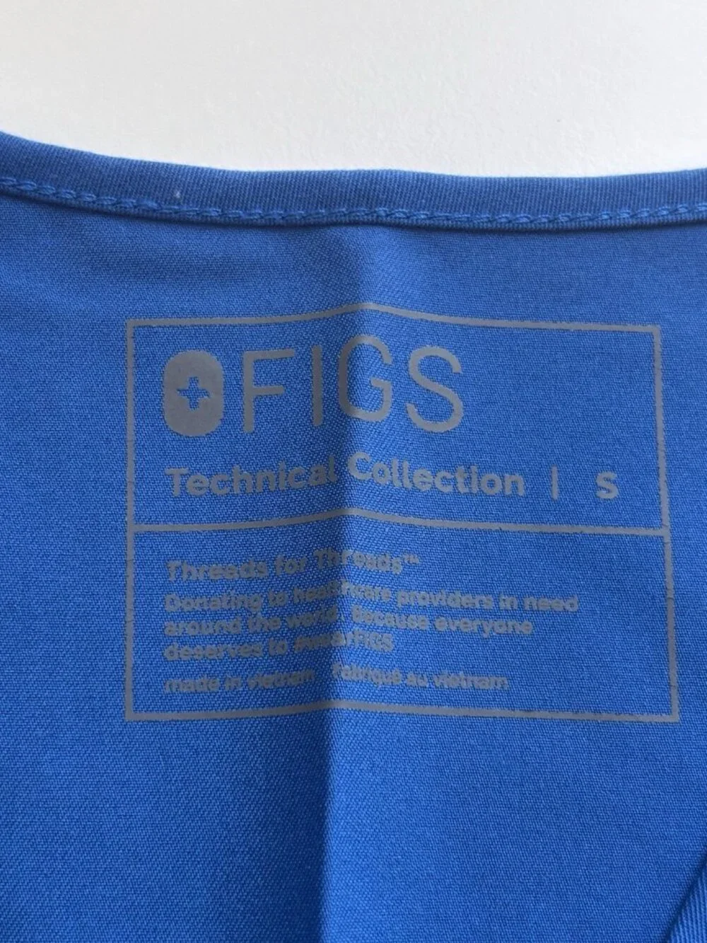 FIGS Technical Collection Womens Casma Scrub Top Small Royal Blue